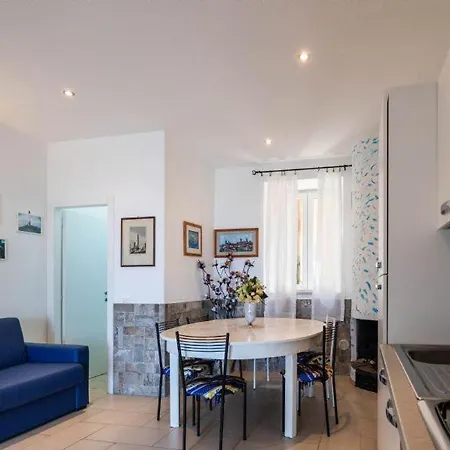 Residenza Bellavista - Helloelba * كابوليفيري